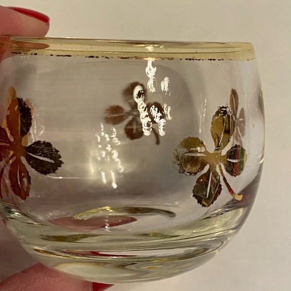 Vintage Roly Poly short gold embossed clover glasses, set of 3 cute little cups - Picture 5 of 6